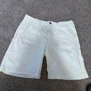 Men’s white AE shorts
